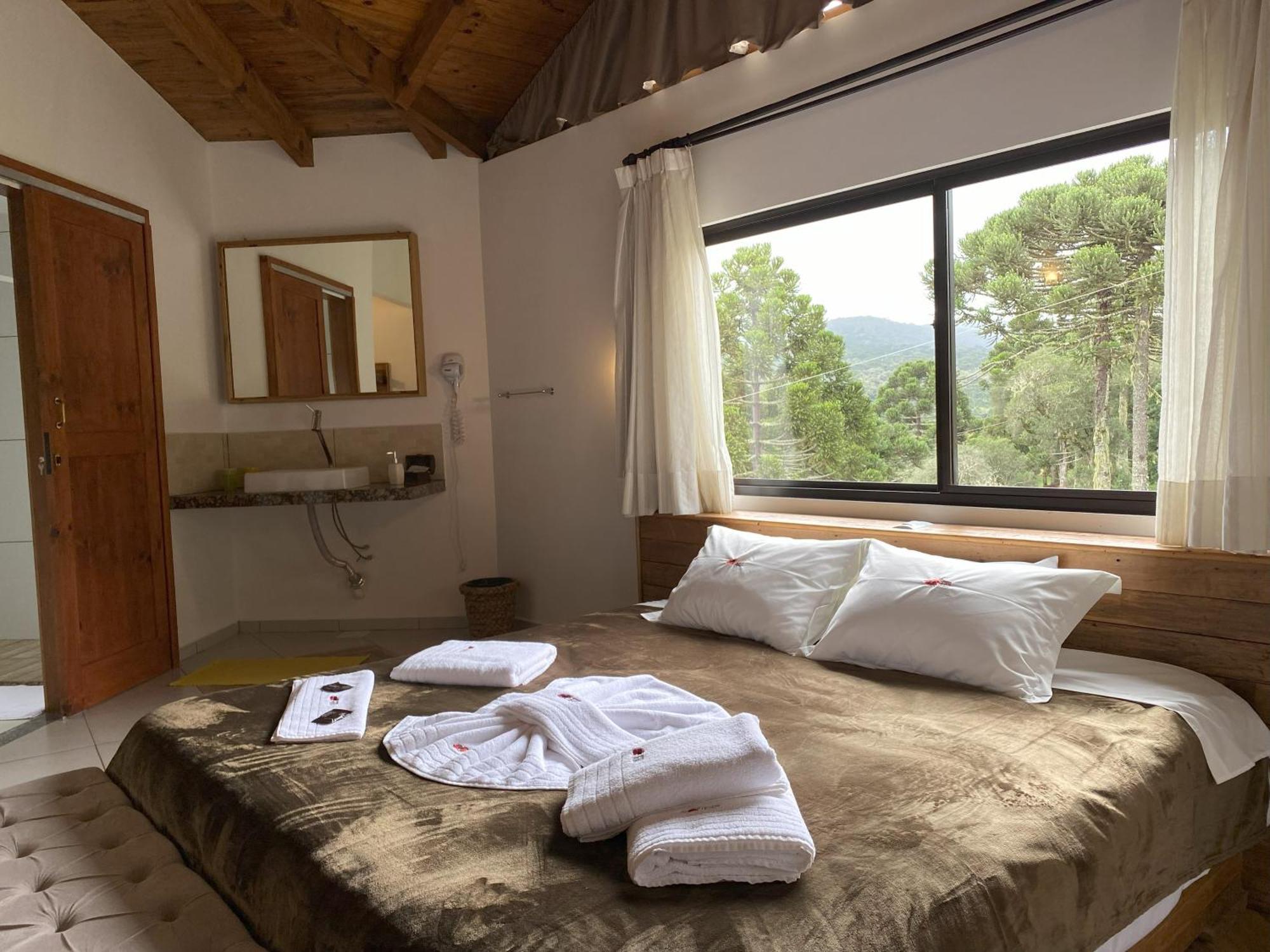 Hibisco Home Hotel Urubici Rum bild