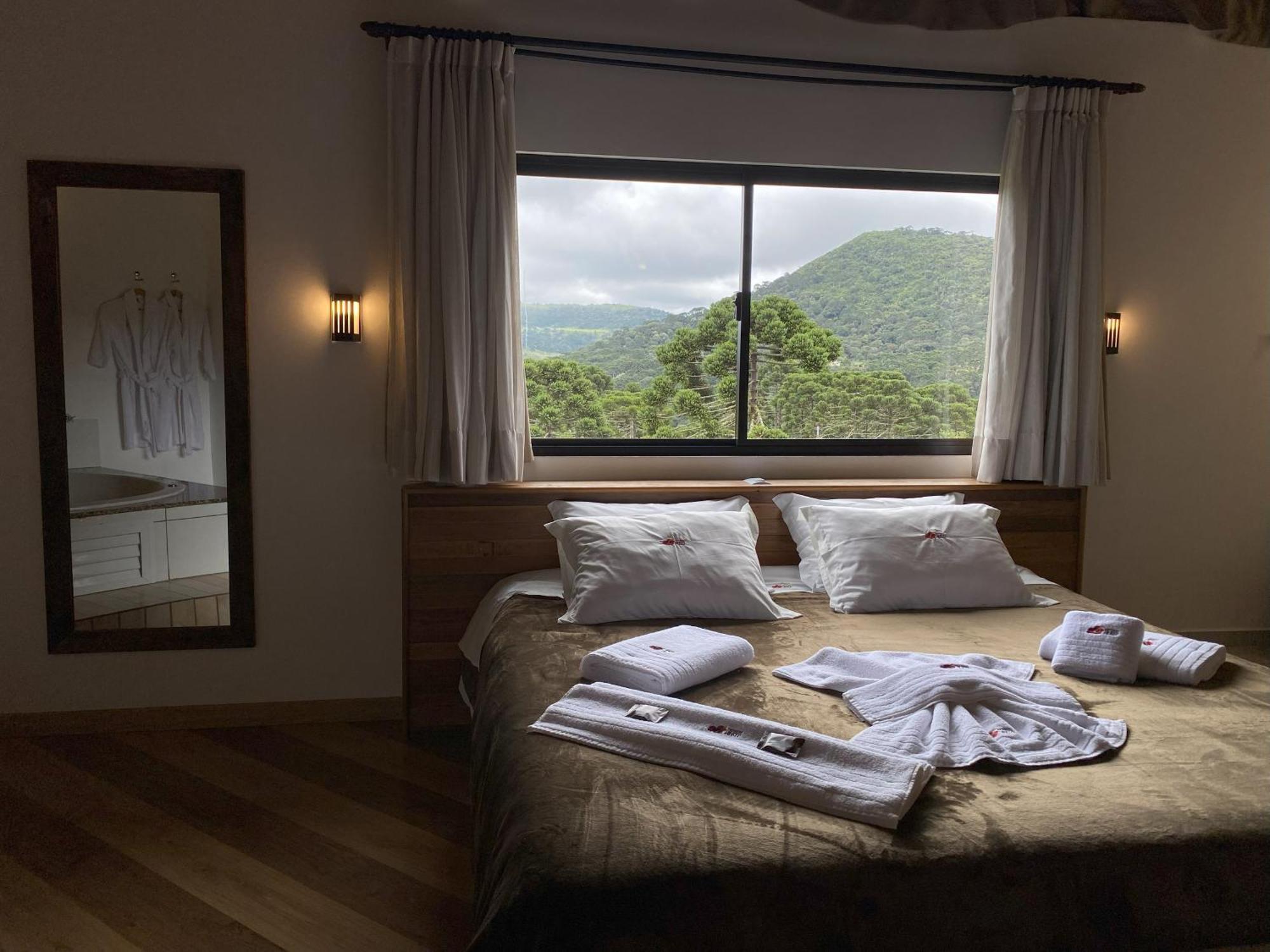 Hibisco Home Hotel Urubici Rum bild