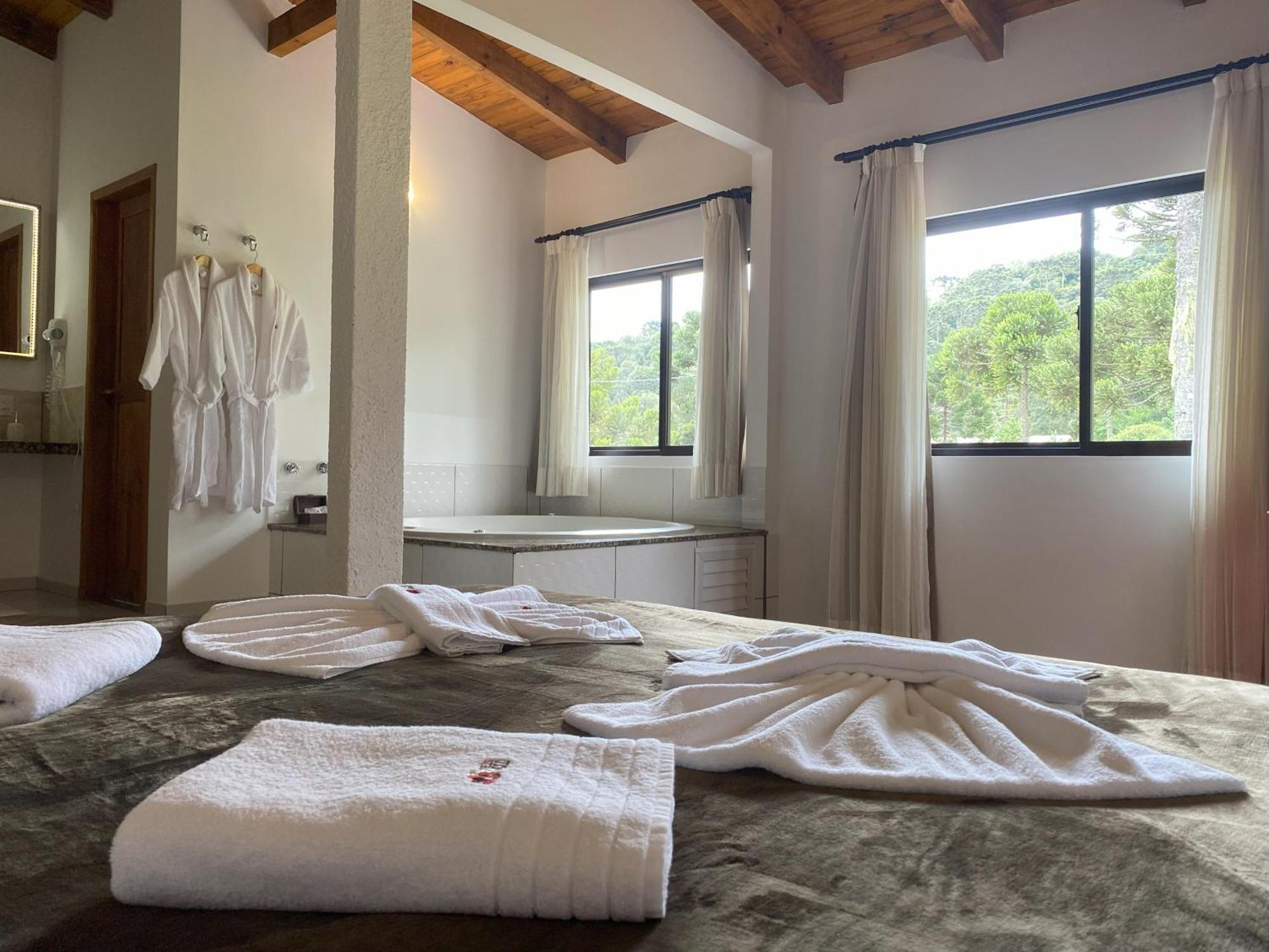 Hibisco Home Hotel Urubici Rum bild